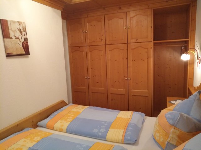 Haus Ebentheuer Schlafzimmer 2.jpg